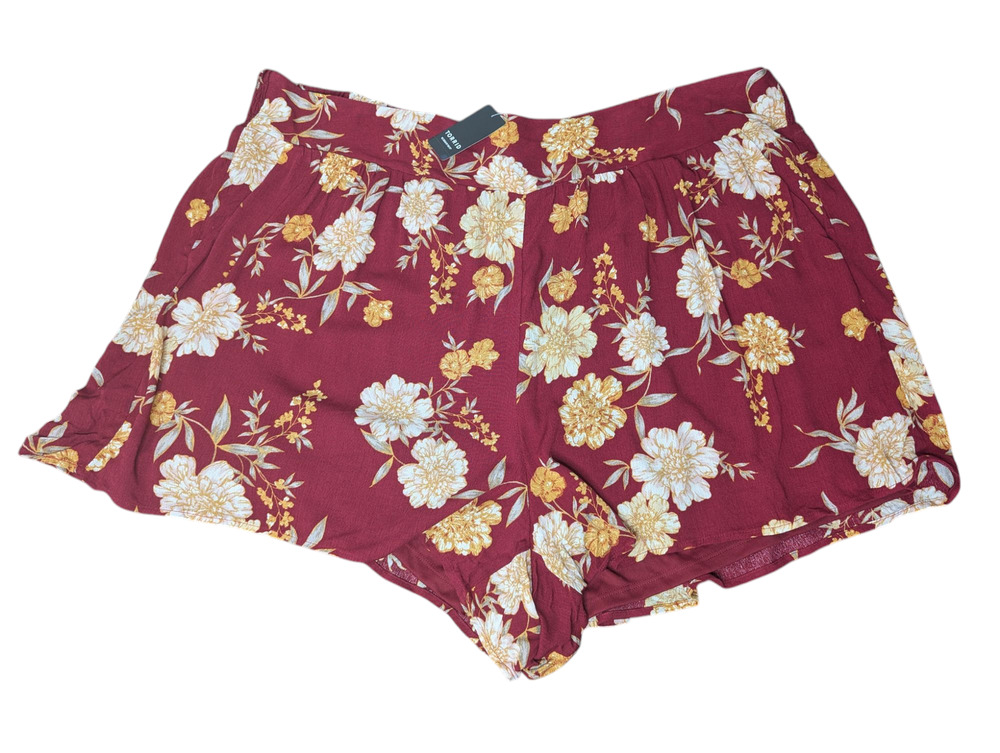 NWT Torrid Red Floral Gauze Flowy Shorts